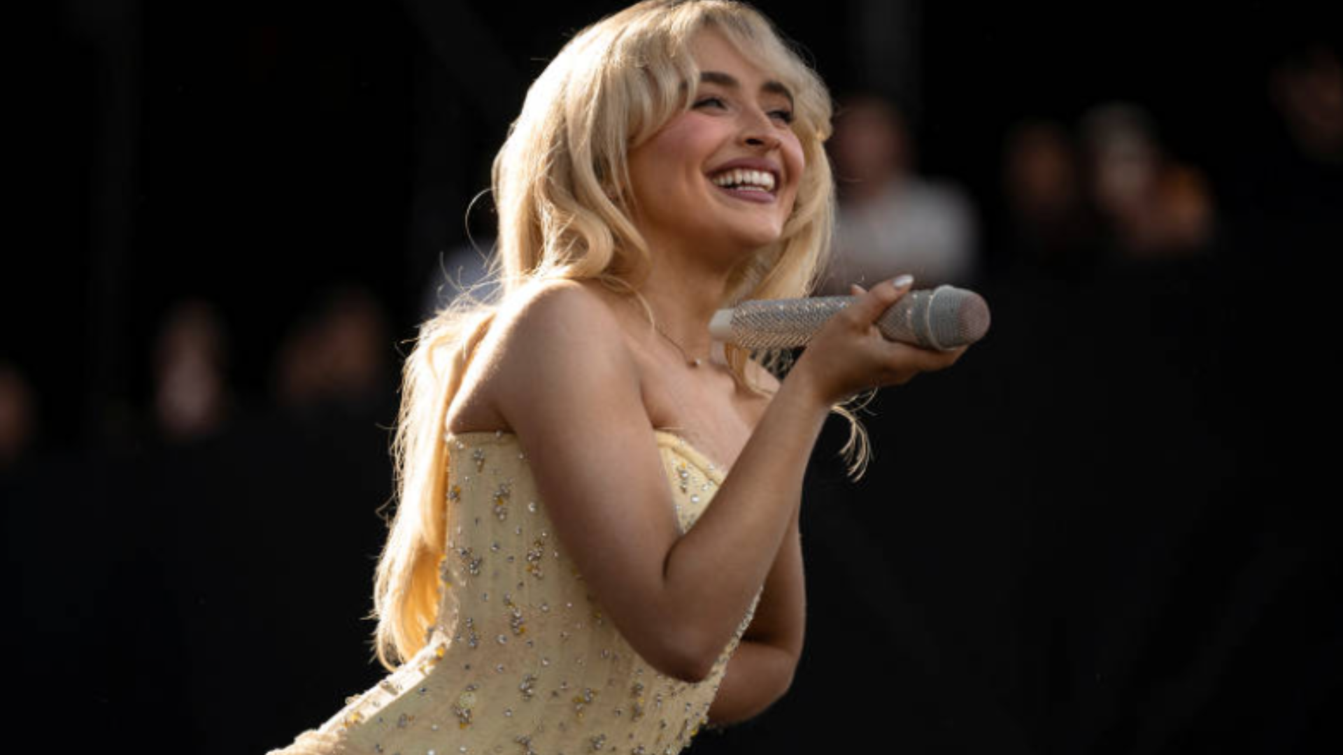 Sabrina Carpenter conquista primeiro Emmy por ‘The Muppet Show’